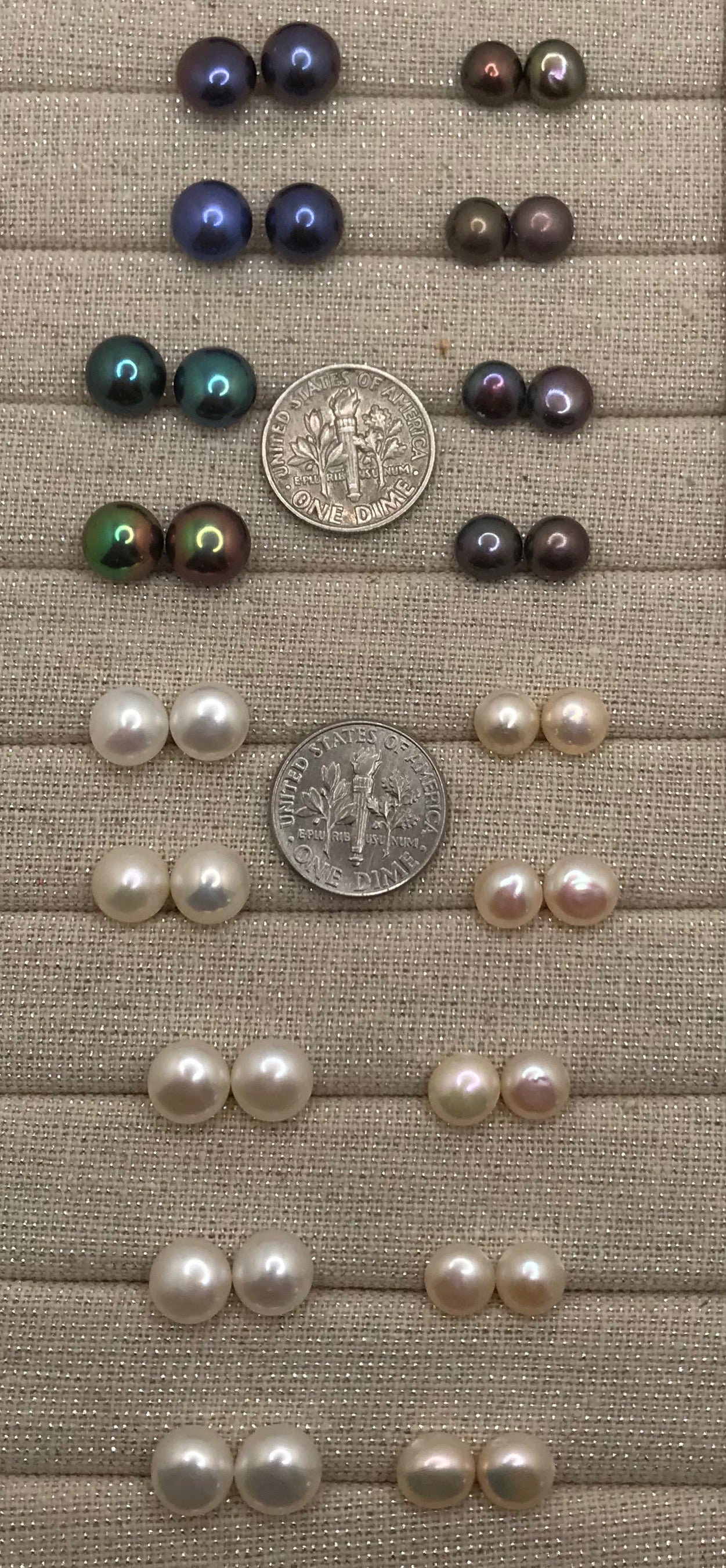 Pearl Stud Earrings Black & Cream